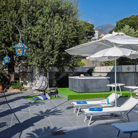 Villa De Luca - Luxury Villa With Terrace And Jacuzzi By The Sea Vico Equense Exterior photo