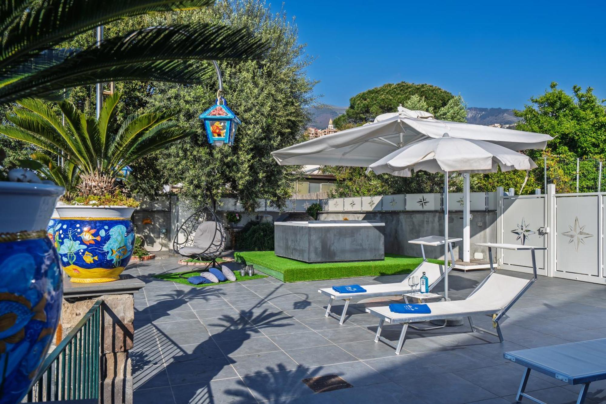 De Luca - Luxury With Terrace And Jacuzzi By The Sea